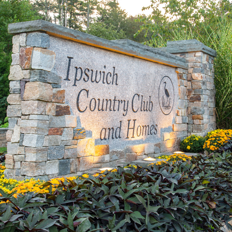 Ipswich country club sign